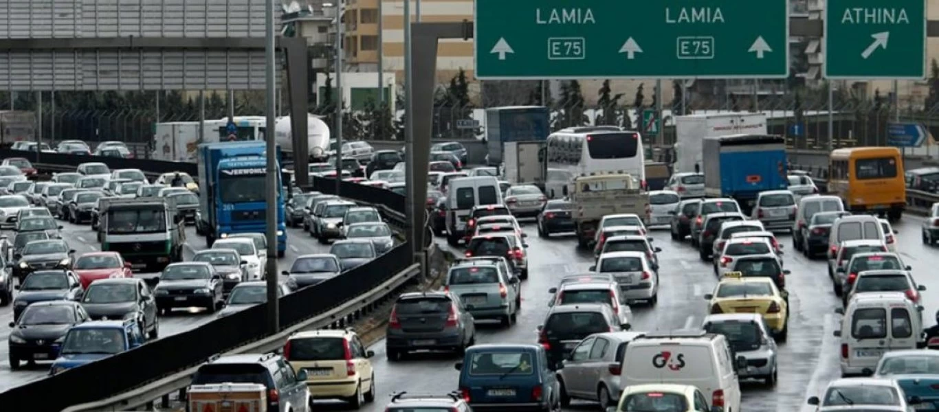 Κίνηση στους δρόμους της Αθήνας - Που εντοπίζονται προβλήματα (φωτο)